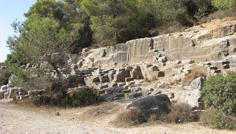 Kedumim Quarries Rappelling In Israel