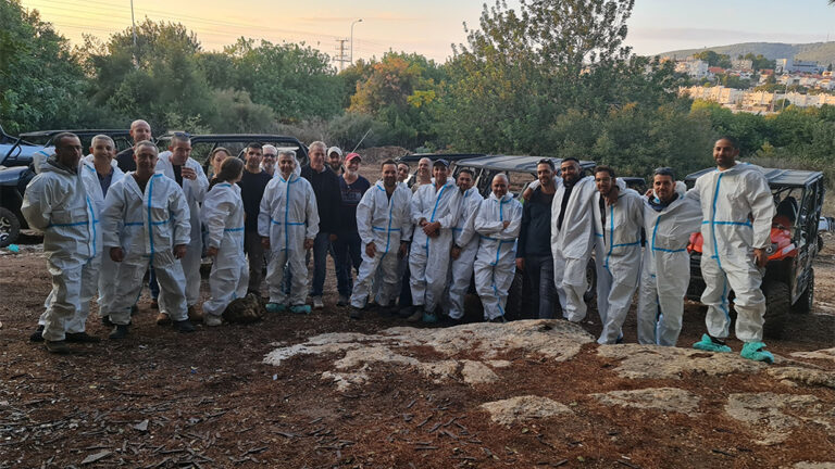 פעילות גיבוש בשטח עם חברת אשדות 1 ימי גיבוש לעובדים 8